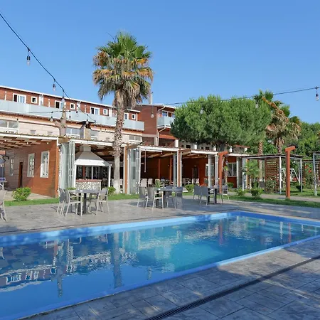 Hotel Dolanit Lalez 4*