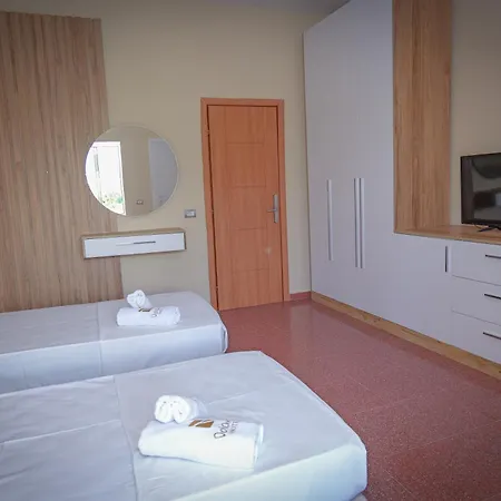 Dolanit Lalez Hotel