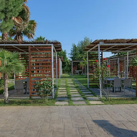 Dolanit Lalez Hotel 4*
